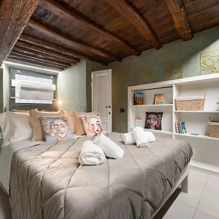 Keys Of Italy - Vigna Vecchia 24 - Cozy Mezzanine In Santa Croce Apartment Florence