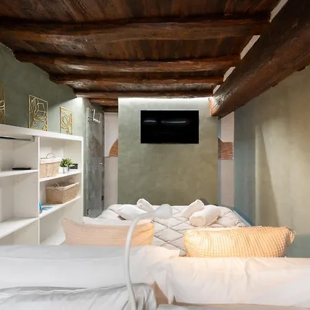 Keys Of Italy - Vigna Vecchia 24 - Cozy Mezzanine In Santa Croce Florence
