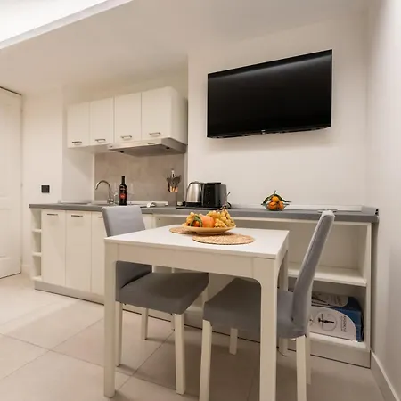 Keys Of Italy - Vigna Vecchia 24 - Cozy Mezzanine In Santa Croce Apartment Florence