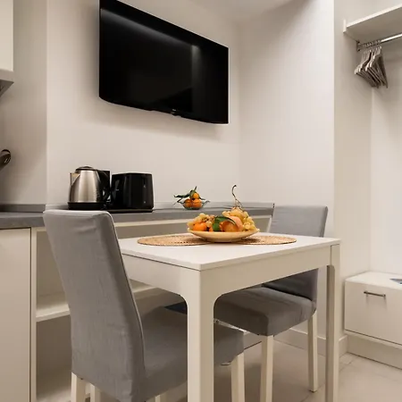 Keys Of Italy - Vigna Vecchia 24 - Cozy Mezzanine In Santa Croce Apartment *